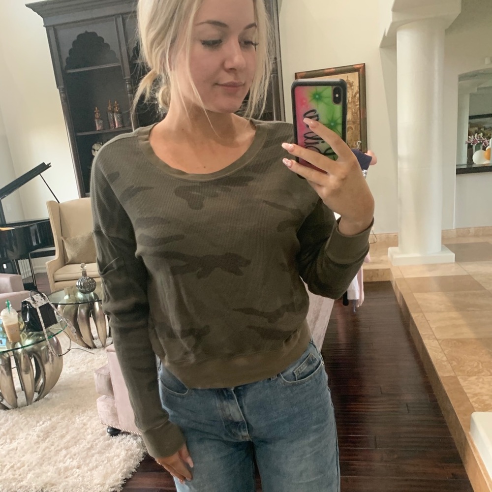 Splendid long sleeve camo top